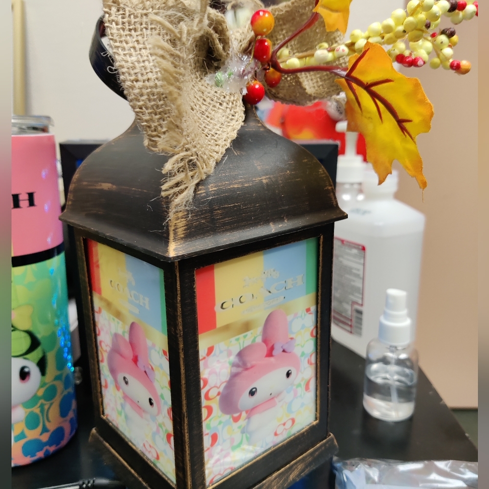 Rustic My Melody coach lantern